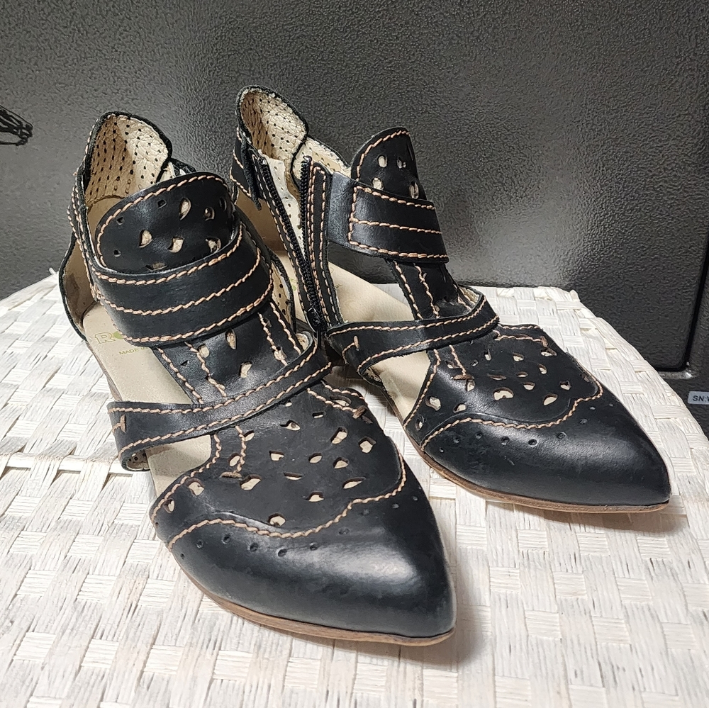 Rovers women's heels cutout side zip‎ 37 Leather Black - Picture 2 of 11